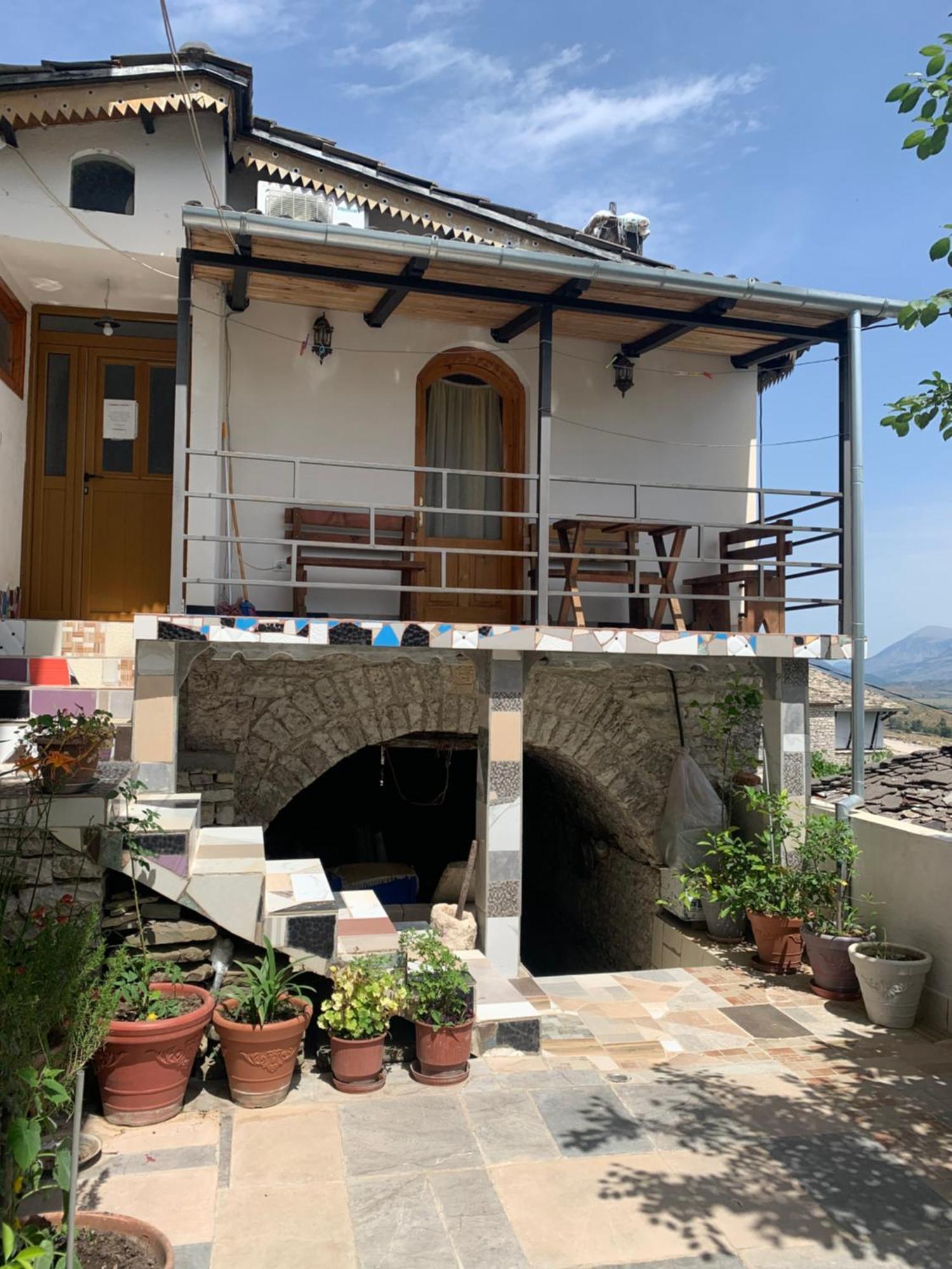 Villa Zeko Gjirokastër Eksteriør billede