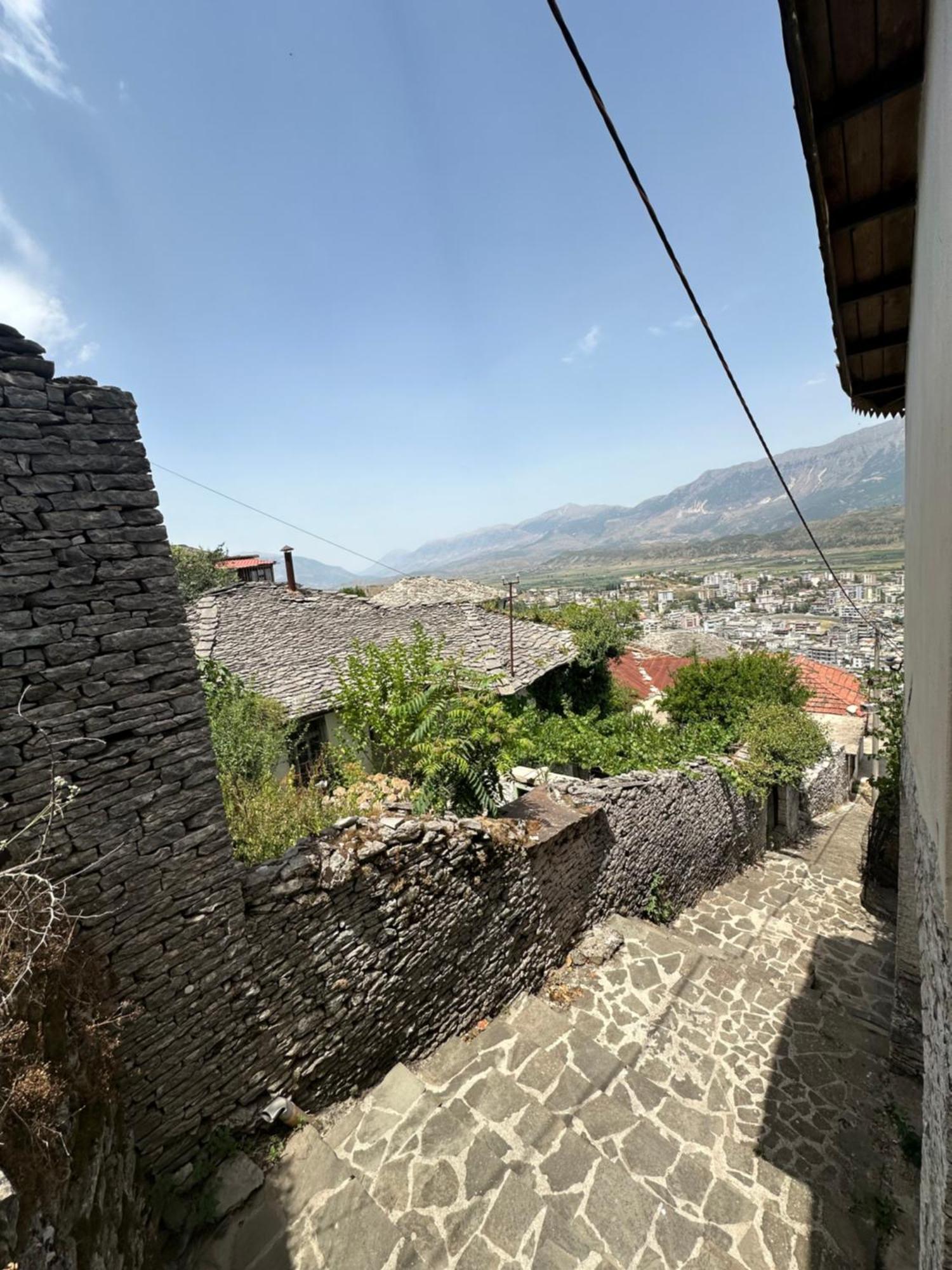 Villa Zeko Gjirokastër Eksteriør billede