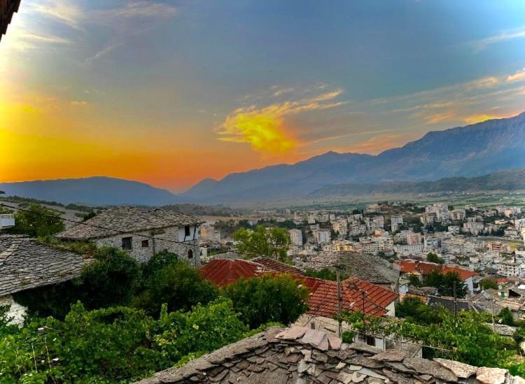 Villa Zeko Gjirokastër Eksteriør billede