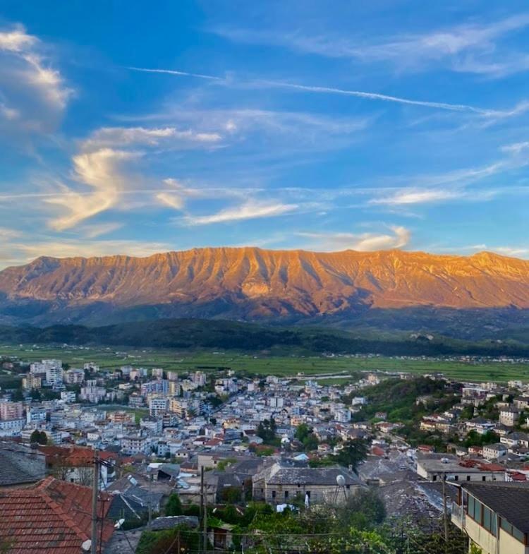Villa Zeko Gjirokastër Eksteriør billede